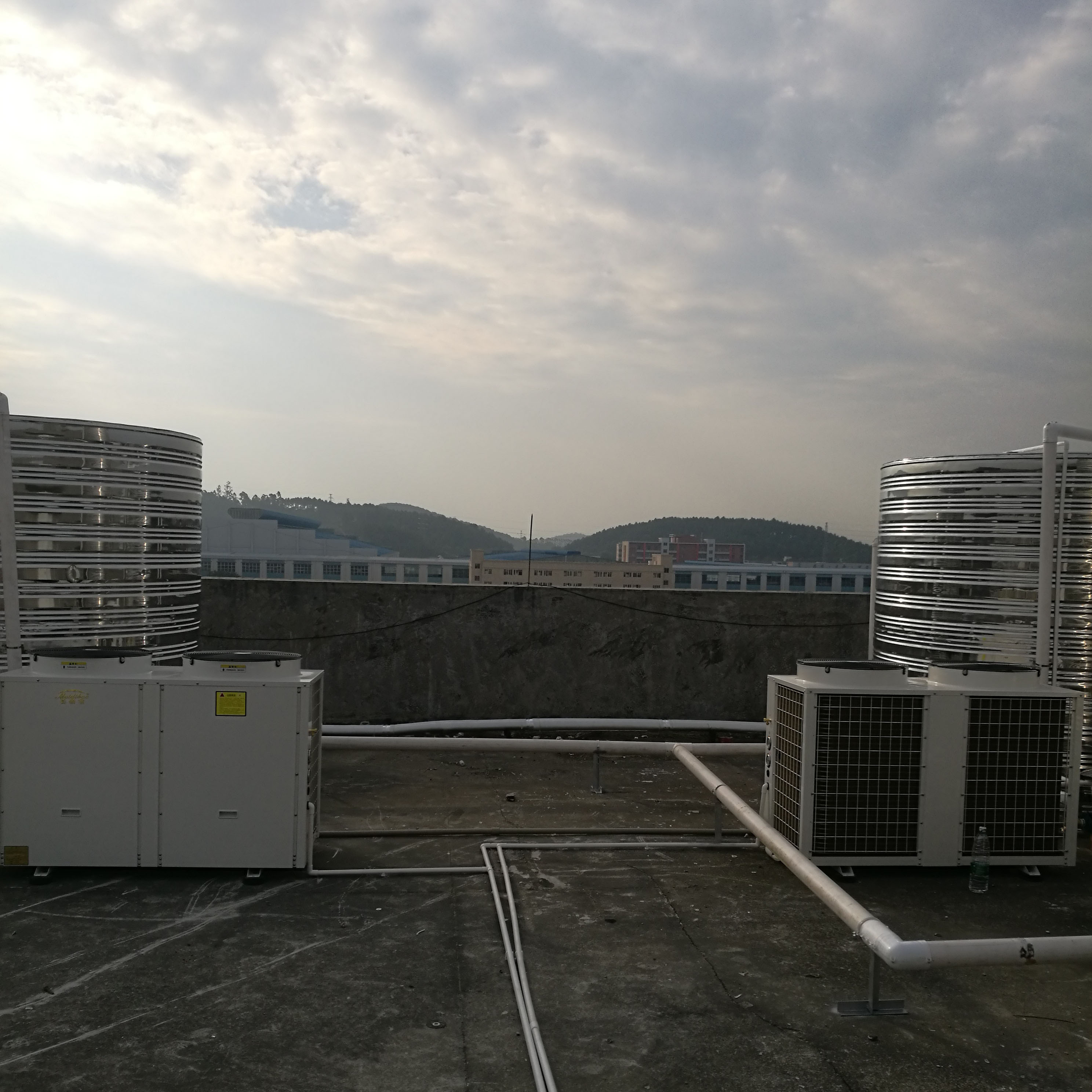 空气能热水器1013
